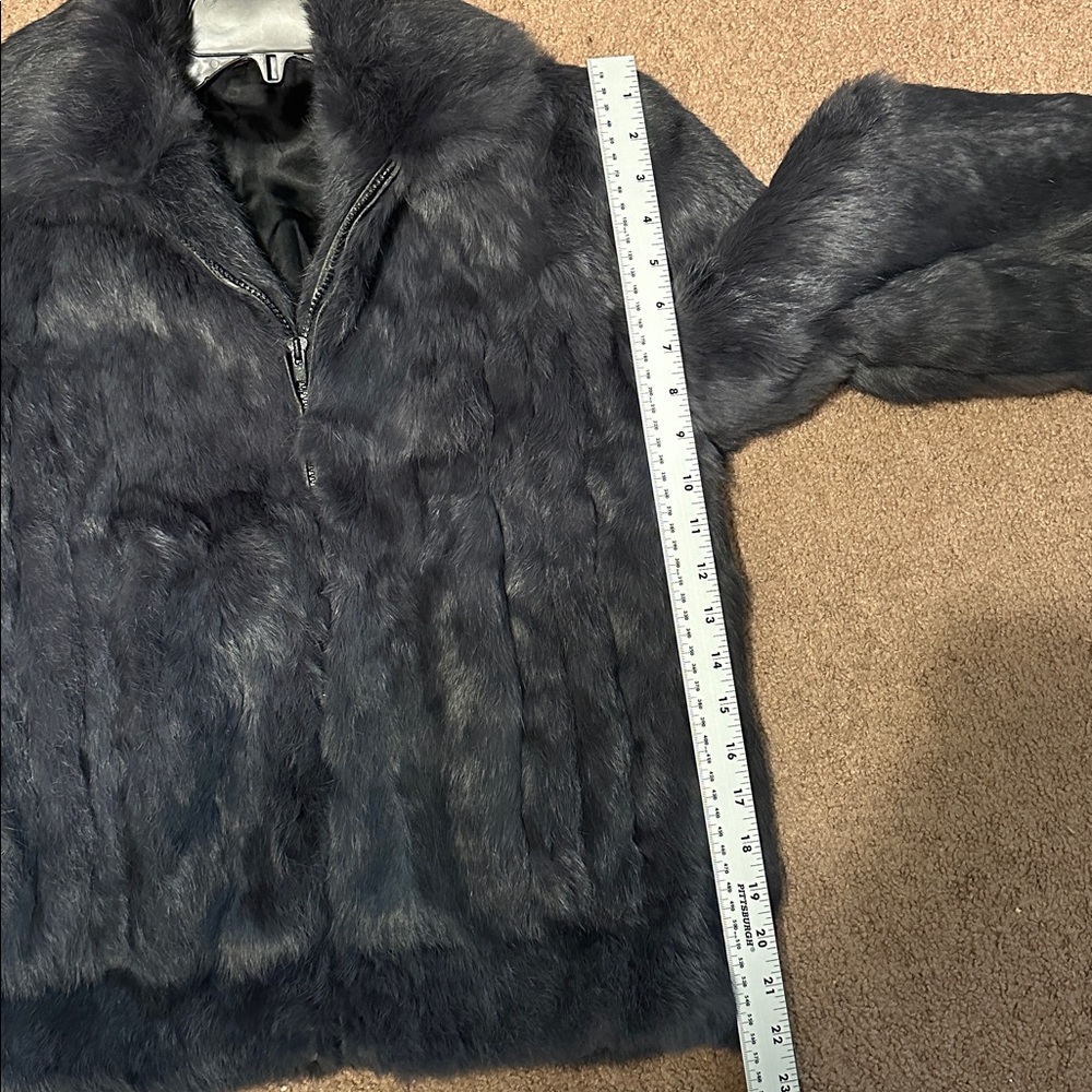 AUTHENTIC Luxurious Rabbit Fur Coat Size Small - Picture 9 of 9